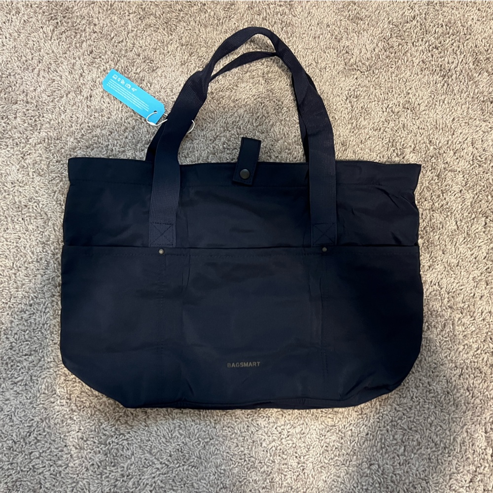 NWT Bagsmart Tote Foldable Color Navy (20L)